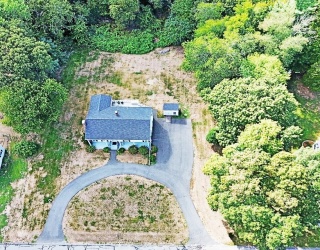 6 Weetamoe Dr, Freetown, Massachusetts, 3 Bedrooms Bedrooms, 7 Rooms Rooms,2 BathroomsBathrooms,Residential,For Sale,Weetamoe Dr,73419880