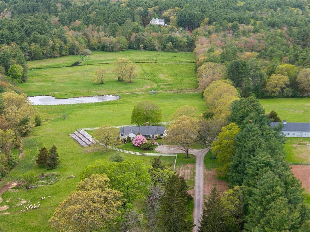 38 Bullard St, Sherborn, Massachusetts, 3 Bedrooms Bedrooms, 13 Rooms Rooms,3.5 BathroomsBathrooms,Residential,For Sale,Bullard St,73375475