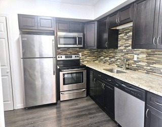 26 Beacon Street, Burlington, Massachusetts, 2 Bedrooms Bedrooms, 5 Rooms Rooms,2 BathroomsBathrooms,Residential Lease,For Rent,Beacon Street,73453029