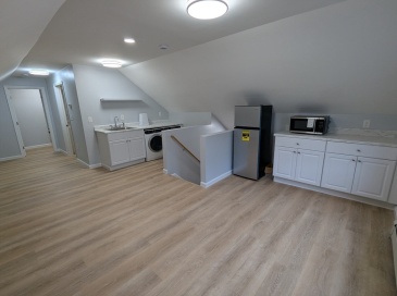 378 Fellsway W, Medford, Massachusetts, 1 Bedroom Bedrooms, 2 Rooms Rooms,1 BathroomBathrooms,Residential Lease,For Rent,Fellsway W,73452080