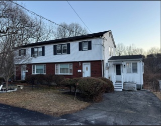 87 Auburn Street, Saugus, Massachusetts, 3 Bedrooms Bedrooms, 6 Rooms Rooms,1.5 BathroomsBathrooms,Residential Lease,For Rent,Auburn Street,73464192