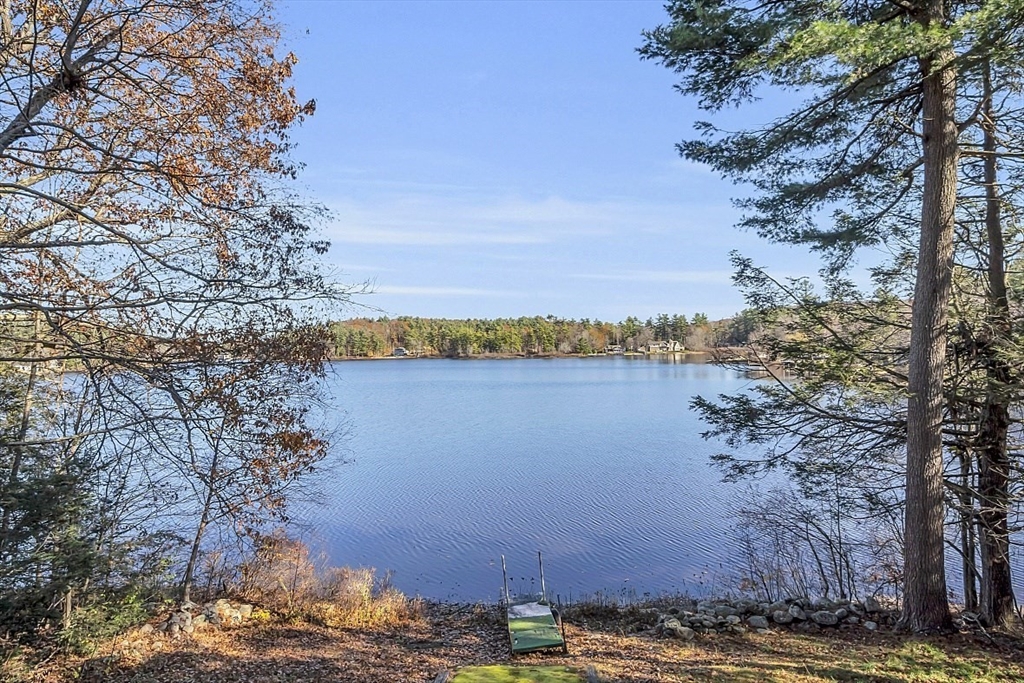 23 Laurie Lane, Westminster, Massachusetts, 2 Bedrooms Bedrooms, 4 Rooms Rooms,1.5 BathroomsBathrooms,Residential Lease,For Rent,Laurie Lane,73464252