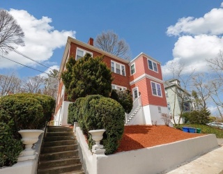 62 Algonquin Rd., Newton, Massachusetts, 5 Bedrooms Bedrooms, 8 Rooms Rooms,2.5 BathroomsBathrooms,Residential Lease,For Rent,Algonquin Rd.,73464304