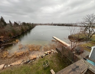 18 Beach Street, Fairhaven, Massachusetts, 3 Bedrooms Bedrooms, 4 Rooms Rooms,1 BathroomBathrooms,Residential Lease,For Rent,Beach Street,73464309