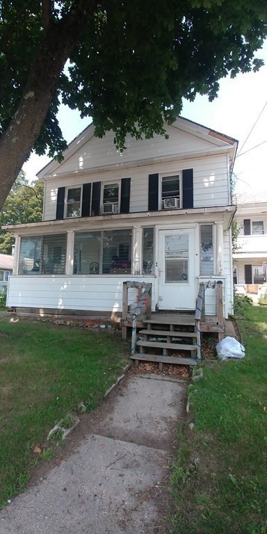 23-27 West St, Ware, Massachusetts, 11 Bedrooms Bedrooms, 22 Rooms Rooms,5 BathroomsBathrooms,Residential Income,For Sale,West St,73464365
