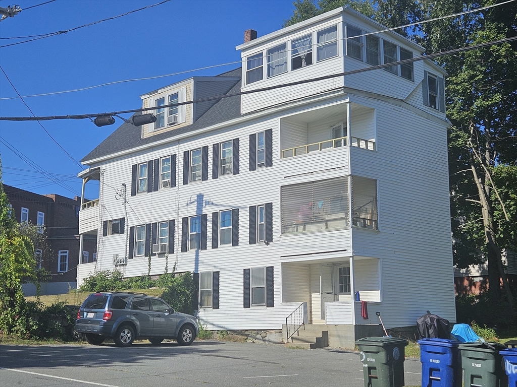 498 Lancaster, Leominster, Massachusetts, 8 Bedrooms Bedrooms, 14 Rooms Rooms,3 BathroomsBathrooms,Residential Income,For Sale,Lancaster,73426849