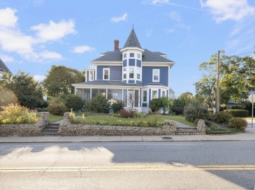392 North Main, Attleboro, Massachusetts, 6 Bedrooms Bedrooms, 14 Rooms Rooms,4 BathroomsBathrooms,Residential Income,For Sale,North Main,73456549 392 North Main, Attleboro, Massachusetts, 6 Bedrooms Bedrooms, 14 Rooms Rooms,4 BathroomsBathrooms,Residential Income,For Sale,North Main,73456549