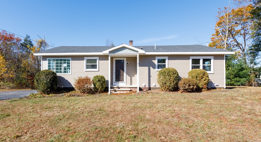 1 Ernest St, Webster, Massachusetts, 3 Bedrooms Bedrooms, 5 Rooms Rooms,2.5 BathroomsBathrooms,Residential,For Sale,Ernest St,73451686