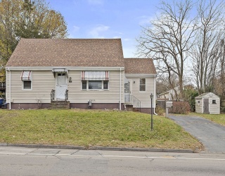 598 Church St, New Bedford, Massachusetts, 3 Bedrooms Bedrooms, 5 Rooms Rooms,1 BathroomBathrooms,Residential,For Sale,Church St,73457456