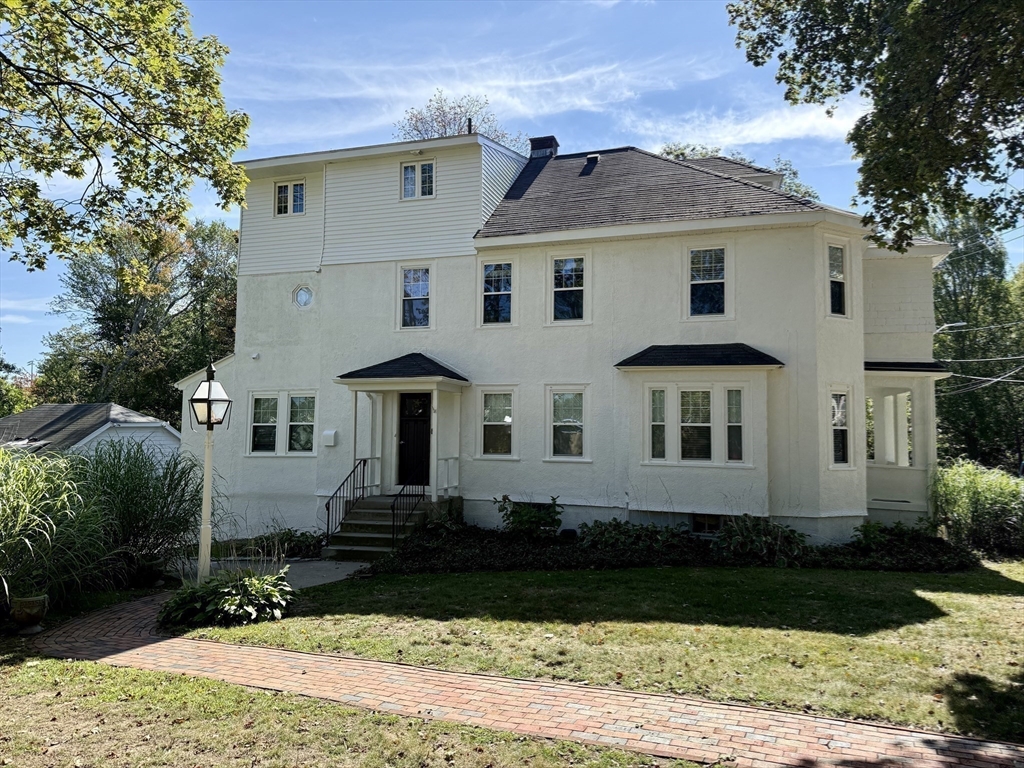 24 State Street, Wellesley, Massachusetts, 3 Bedrooms Bedrooms, 8 Rooms Rooms,2 BathroomsBathrooms,Residential Lease,For Rent,State Street,73382513
