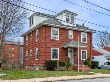 38 Raymond Road, Salem, Massachusetts, 2 Bedrooms Bedrooms, 4 Rooms Rooms,1 BathroomBathrooms,Residential Lease,For Rent,Raymond Road,73458333