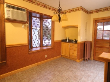 104 Saint James Ave, Holyoke, Massachusetts, 3 Bedrooms Bedrooms, 5 Rooms Rooms,1 BathroomBathrooms,Residential Lease,For Rent,Saint James Ave,73448390 104 Saint James Ave, Holyoke, Massachusetts, 3 Bedrooms Bedrooms, 5 Rooms Rooms,1 BathroomBathrooms,Residential Lease,For Rent,Saint James Ave,73448390