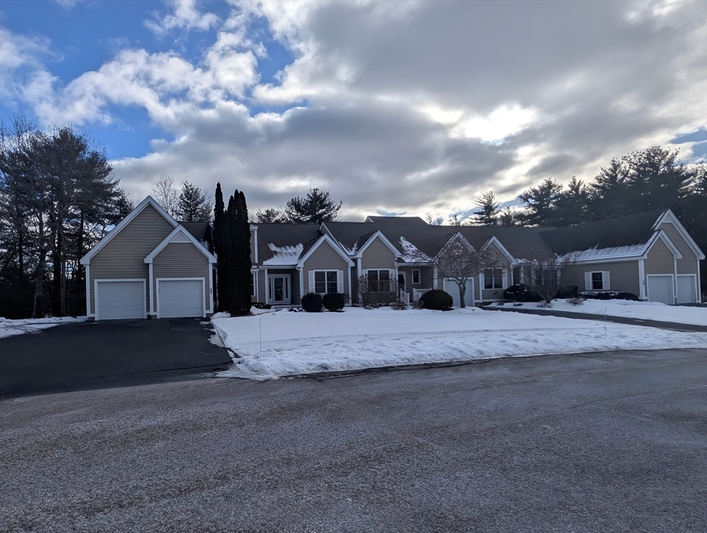 22 Highland Rd, Westford, Massachusetts, 3 Bedrooms Bedrooms, 11 Rooms Rooms,4 BathroomsBathrooms,Residential,For Sale,Highland Rd,73464458