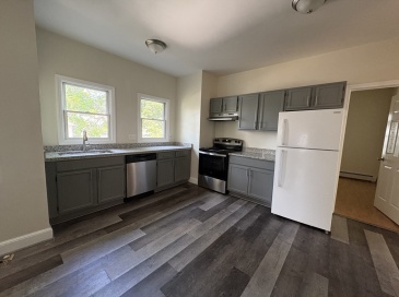 15 Oakes Ave, Southbridge, Massachusetts, 4 Bedrooms Bedrooms, 6 Rooms Rooms,1 BathroomBathrooms,Residential Lease,For Rent,Oakes Ave,73397627 15 Oakes Ave, Southbridge, Massachusetts, 4 Bedrooms Bedrooms, 6 Rooms Rooms,1 BathroomBathrooms,Residential Lease,For Rent,Oakes Ave,73397627
