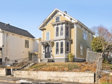 15 Varney, Lowell, Massachusetts, 6 Bedrooms Bedrooms, 11 Rooms Rooms,2 BathroomsBathrooms,Residential Income,For Sale,Varney,73458553 15 Varney, Lowell, Massachusetts, 6 Bedrooms Bedrooms, 11 Rooms Rooms,2 BathroomsBathrooms,Residential Income,For Sale,Varney,73458553