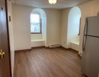 29 Commercial St, Lynn, Massachusetts, 1 Bedroom Bedrooms, 2 Rooms Rooms,1 BathroomBathrooms,Residential Lease,For Rent,Commercial St,73464560