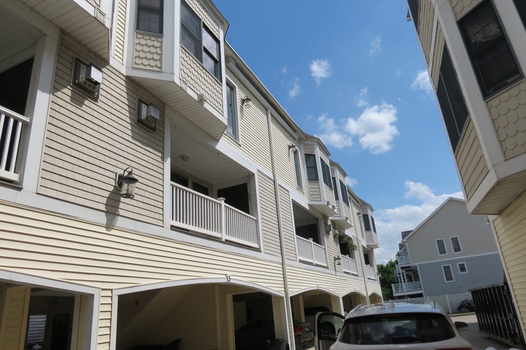 11 Railroad Ave, Salisbury, Massachusetts, 2 Bedrooms Bedrooms, 5 Rooms Rooms,2 BathroomsBathrooms,Residential Lease,For Rent,Railroad Ave,73414200