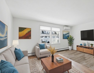 381 South Main St, Haverhill, Massachusetts, 2 Bedrooms Bedrooms, 4 Rooms Rooms,1 BathroomBathrooms,Residential Lease,For Rent,South Main St,73464626