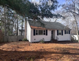 597 East Street, Brockton, Massachusetts, 3 Bedrooms Bedrooms, 5 Rooms Rooms,1.5 BathroomsBathrooms,Residential,For Sale,East Street,73458249