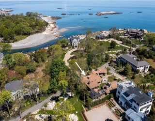 19 Hobart Lane, Cohasset, Massachusetts, 4 Bedrooms Bedrooms, 9 Rooms Rooms,4 BathroomsBathrooms,Residential Lease,For Rent,Hobart Lane,73464749