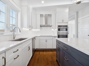 62 High Street, Stoneham, Massachusetts, 4 Bedrooms Bedrooms, 10 Rooms Rooms,2.5 BathroomsBathrooms,Residential,For Sale,High Street,73464776