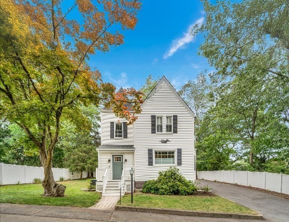 3 Highet Ave, Woburn, Massachusetts, 3 Bedrooms Bedrooms, 7 Rooms Rooms,2.5 BathroomsBathrooms,Residential Lease,For Rent,Highet Ave,73464783