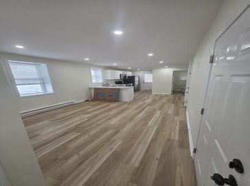 55 Burrage Ave, Leominster, Massachusetts, 1 Bedroom Bedrooms, 4 Rooms Rooms,1 BathroomBathrooms,Residential Lease,For Rent,Burrage Ave,73464798