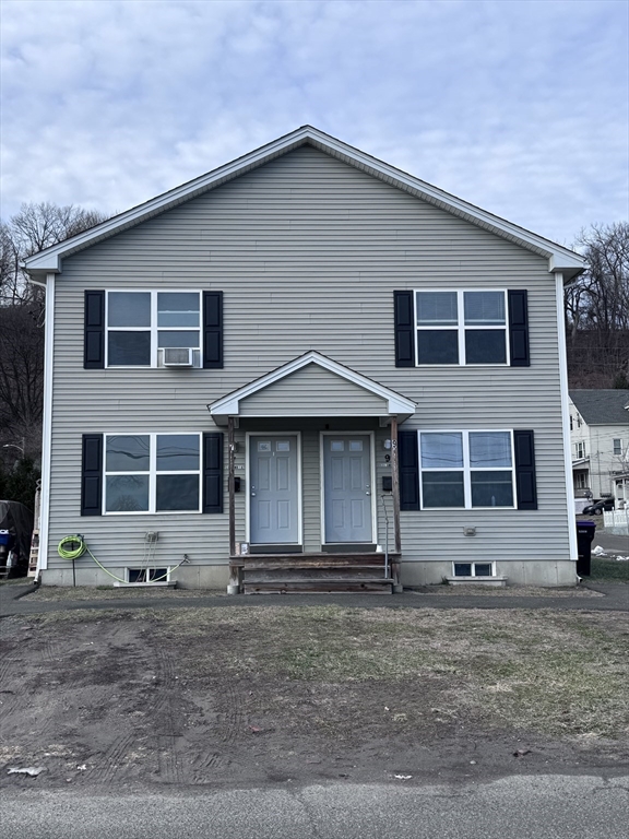 9 Columbia, Holyoke, Massachusetts, 3 Bedrooms Bedrooms, 5 Rooms Rooms,2 BathroomsBathrooms,Residential Lease,For Rent,Columbia,73464803