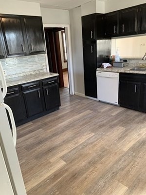 106 Madison St, Chicopee, Massachusetts, 2 Bedrooms Bedrooms, 5 Rooms Rooms,1 BathroomBathrooms,Residential Lease,For Rent,Madison St,73464822