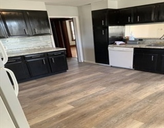 106 Madison St, Chicopee, Massachusetts, 2 Bedrooms Bedrooms, 5 Rooms Rooms,1 BathroomBathrooms,Residential Lease,For Rent,Madison St,73464822