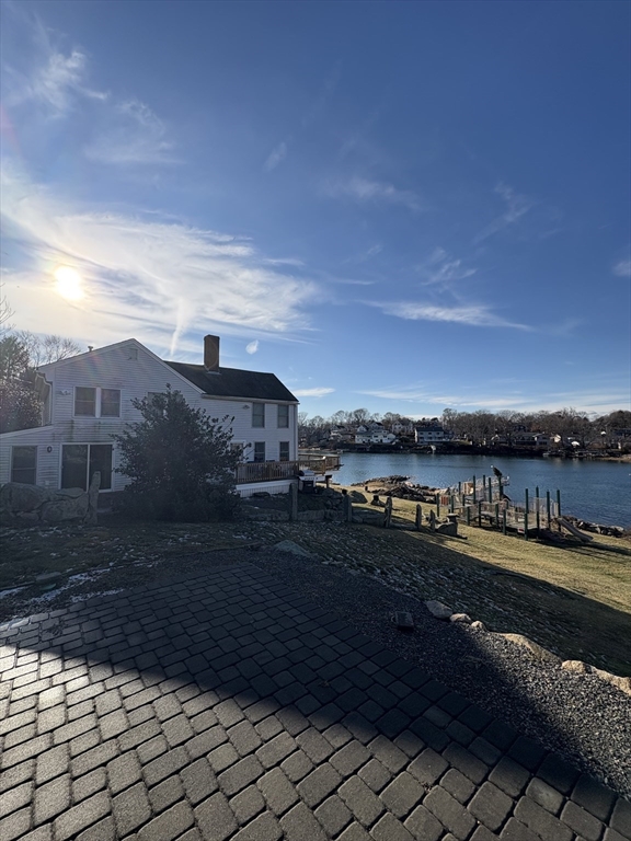 3 Piraino Ln, Gloucester, Massachusetts, 1 Bedroom Bedrooms, 7 Rooms Rooms,1 BathroomBathrooms,Residential Lease,For Rent,Piraino Ln,73465072