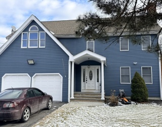 10 Lawrence Rd, Lynn, Massachusetts, 1 Bedroom Bedrooms, 3 Rooms Rooms,1 BathroomBathrooms,Residential Lease,For Rent,Lawrence Rd,73465102