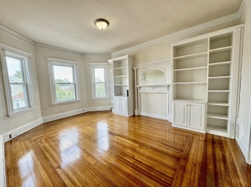 11 Wainwright St, Boston, Massachusetts, 2 Bedrooms Bedrooms, 5 Rooms Rooms,1 BathroomBathrooms,Residential Lease,For Rent,Wainwright St,73465120