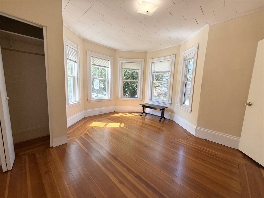 53 Litchfield Street, Boston, Massachusetts, 3 Bedrooms Bedrooms, 5 Rooms Rooms,1 BathroomBathrooms,Residential Lease,For Rent,Litchfield Street,73465046