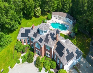 160 Thayer St, Millville, Massachusetts, 4 Bedrooms Bedrooms, 10 Rooms Rooms,4.5 BathroomsBathrooms,Residential,For Sale,Thayer St,73395902