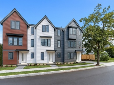 2 Elm Street, Newton, Massachusetts, 3 Bedrooms Bedrooms, 10 Rooms Rooms,2.5 BathroomsBathrooms,Residential,For Sale,Elm Street,73465148