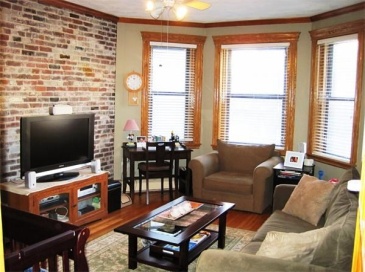 61 Park Drive, Boston, Massachusetts, 2 Bedrooms Bedrooms, 4 Rooms Rooms,1 BathroomBathrooms,Residential Lease,For Rent,Park Drive,73465154