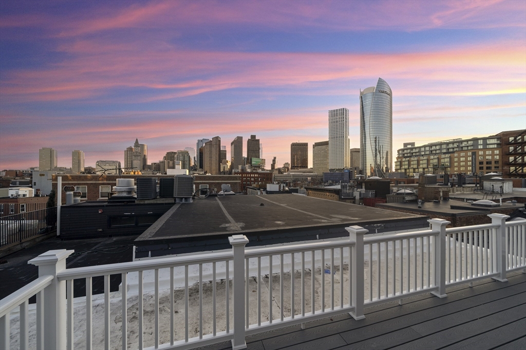 51 North Margin St, Boston, Massachusetts, 3 Bedrooms Bedrooms, 4 Rooms Rooms,2 BathroomsBathrooms,Residential,For Sale,North Margin St,73462727