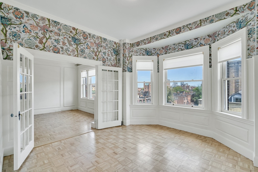 311 Commonwealth Ave, Boston, Massachusetts, 2 Bedrooms Bedrooms, 5 Rooms Rooms,1.5 BathroomsBathrooms,Residential,For Sale,Commonwealth Ave,73465218