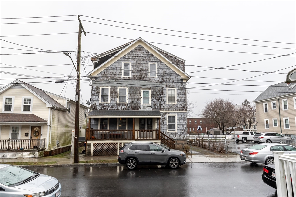 151 Cedar St, New Bedford, Massachusetts, 10 Bedrooms Bedrooms, 17 Rooms Rooms,3 BathroomsBathrooms,Residential Income,For Sale,Cedar St,73465155