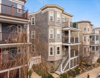 63 Downer Ave, Boston, Massachusetts, 2 Bedrooms Bedrooms, 5 Rooms Rooms,1 BathroomBathrooms,Residential,For Sale,Downer Ave,73465292
