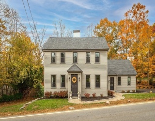 254 Bridge Street, Hamilton, Massachusetts, 3 Bedrooms Bedrooms, 8 Rooms Rooms,2 BathroomsBathrooms,Residential,For Sale,Bridge Street,73454508