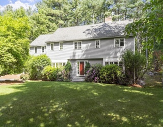 62 Waite Rd, Boxborough, Massachusetts, 4 Bedrooms Bedrooms, 9 Rooms Rooms,2.5 BathroomsBathrooms,Residential,For Sale,Waite Rd,73463908