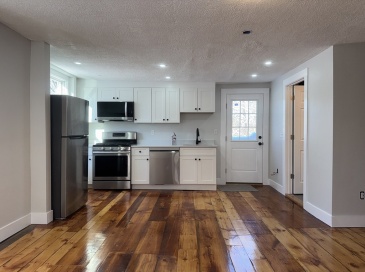 25 Pine St., Westford, Massachusetts, 1 Bedroom Bedrooms, 3 Rooms Rooms,1 BathroomBathrooms,Residential Lease,For Rent,Pine St.,73463870