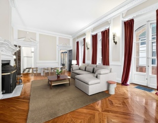 93 Beacon Street, Boston, Massachusetts, 2 Bedrooms Bedrooms, 4 Rooms Rooms,1 BathroomBathrooms,Residential Lease,For Rent,Beacon Street,73465315