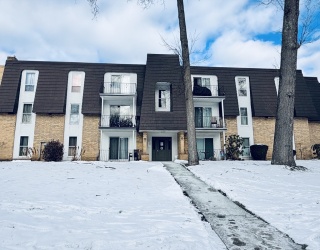 8 Shadowbrook Ln, Milford, Massachusetts, 2 Bedrooms Bedrooms, 4 Rooms Rooms,1.5 BathroomsBathrooms,Residential,For Sale,Shadowbrook Ln,73465332