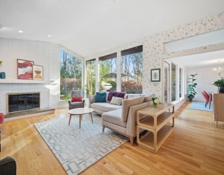 67 Shady Side Dr, Longmeadow, Massachusetts, 4 Bedrooms Bedrooms, 9 Rooms Rooms,4.5 BathroomsBathrooms,Residential,For Sale,Shady Side Dr,73459989