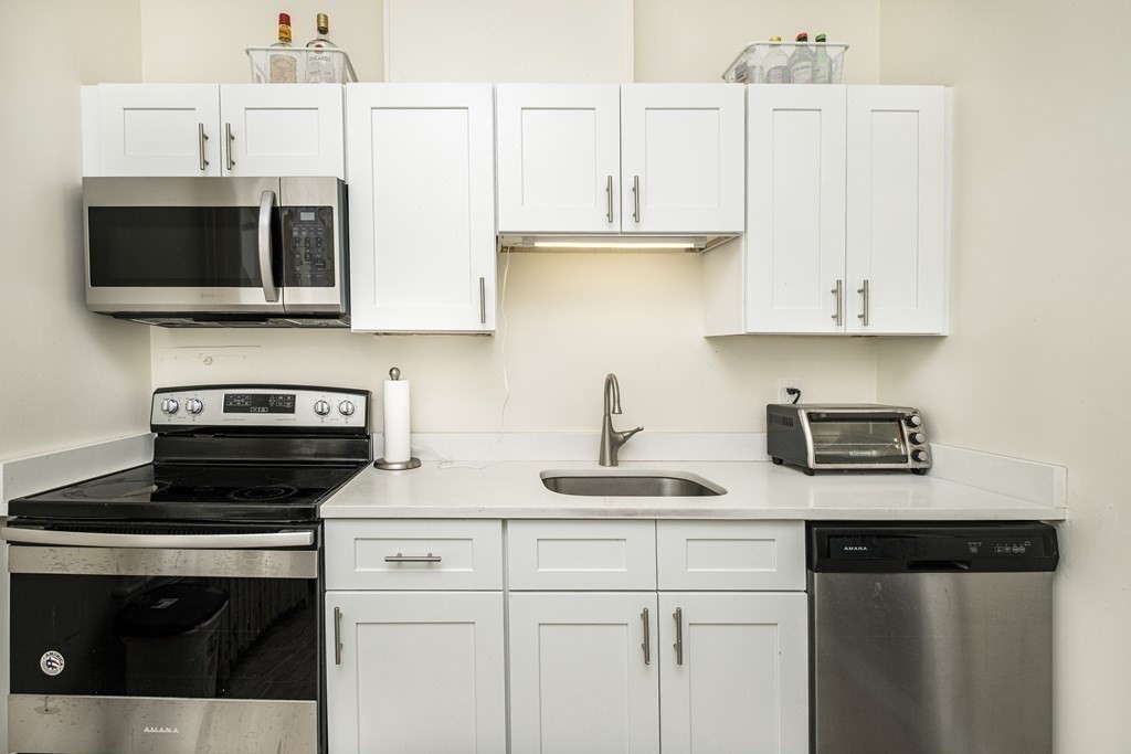 1091 Boylston St, Boston, Massachusetts, 1 Bedroom Bedrooms, 3 Rooms Rooms,1 BathroomBathrooms,Residential,For Sale,Boylston St,73465531