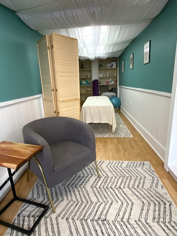 80 1/2 Main Street, Amesbury, Massachusetts, ,Commercial Lease,For Rent,Main Street,73465338