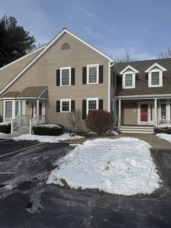 23 Bellwood Circle, Bellingham, Massachusetts, 2 Bedrooms Bedrooms, 5 Rooms Rooms,1.5 BathroomsBathrooms,Residential,For Sale,Bellwood Circle,73465408